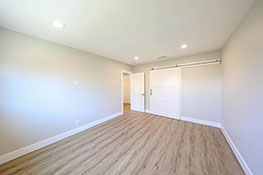 Large Master Bedroom with Walk-in Closet